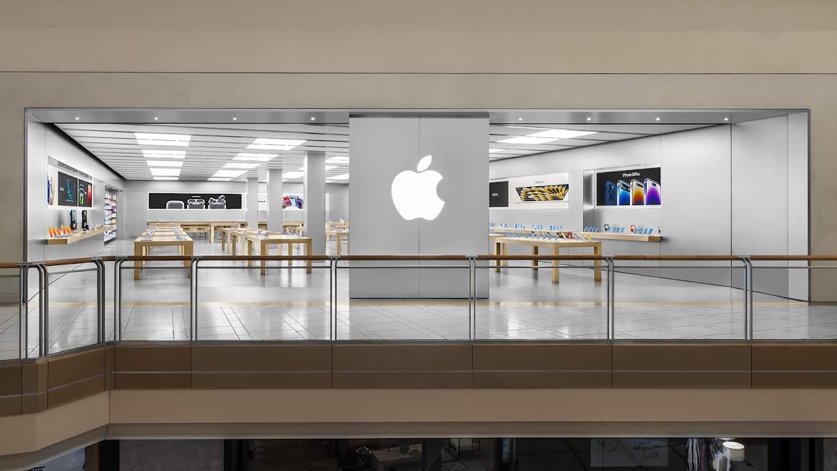 Photo 3 of Apple International Plaza