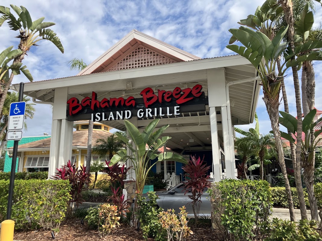 Main photo of Bahama Breeze