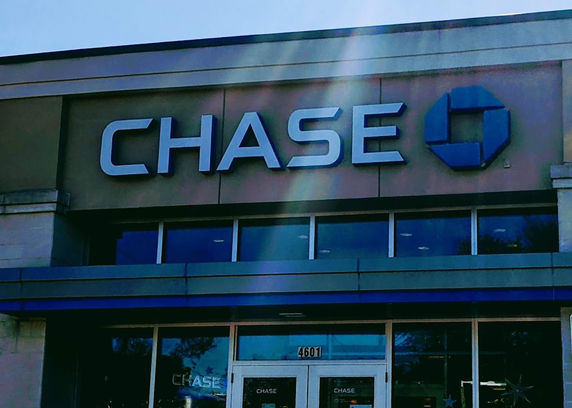 Photo 2 of Chase Bank