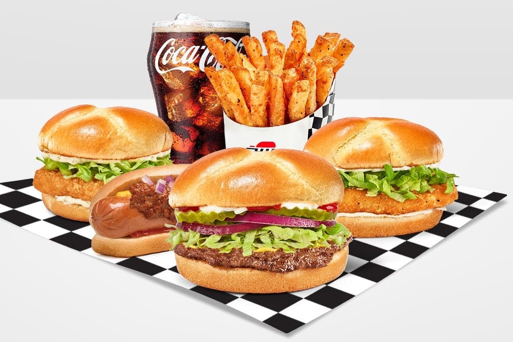 Photo 3 of Checkers