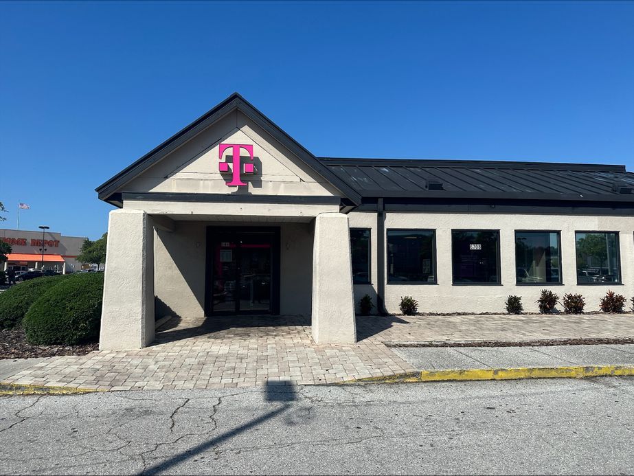 Photo 3 of T-Mobile